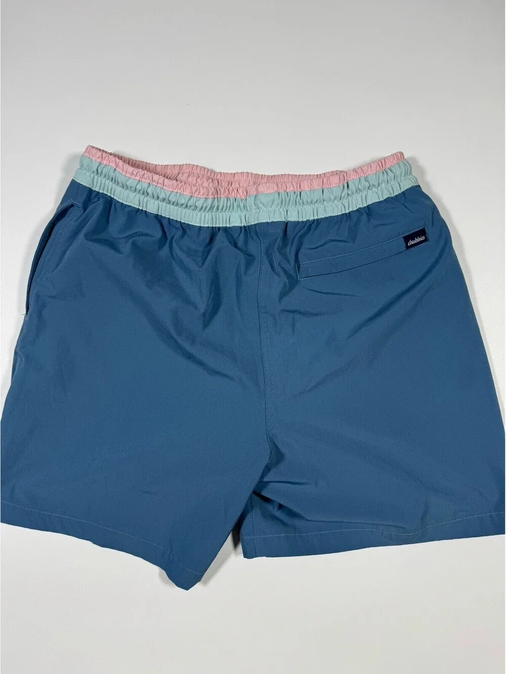 Chubbies L Lined Swim Trunks Blue Pink Stretch Beach Shorts 5.5” Inseam
